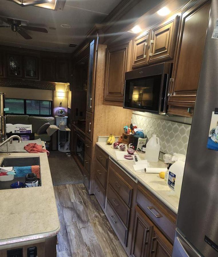 Used 2019 DRV MOBILE SUITES 44 HOUSTON Fifth Wheel