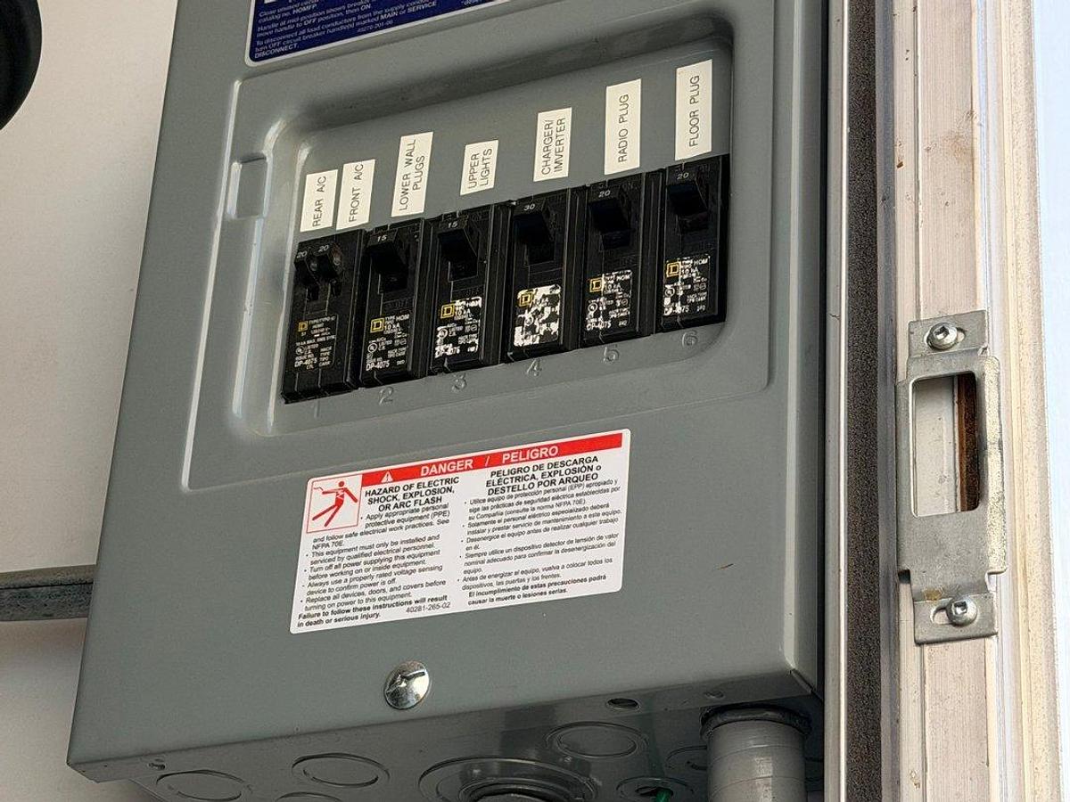 Used 2014 Freightliner LH7 With Trailer