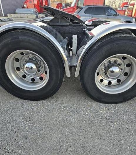 Used 2017 Peterbilt 389