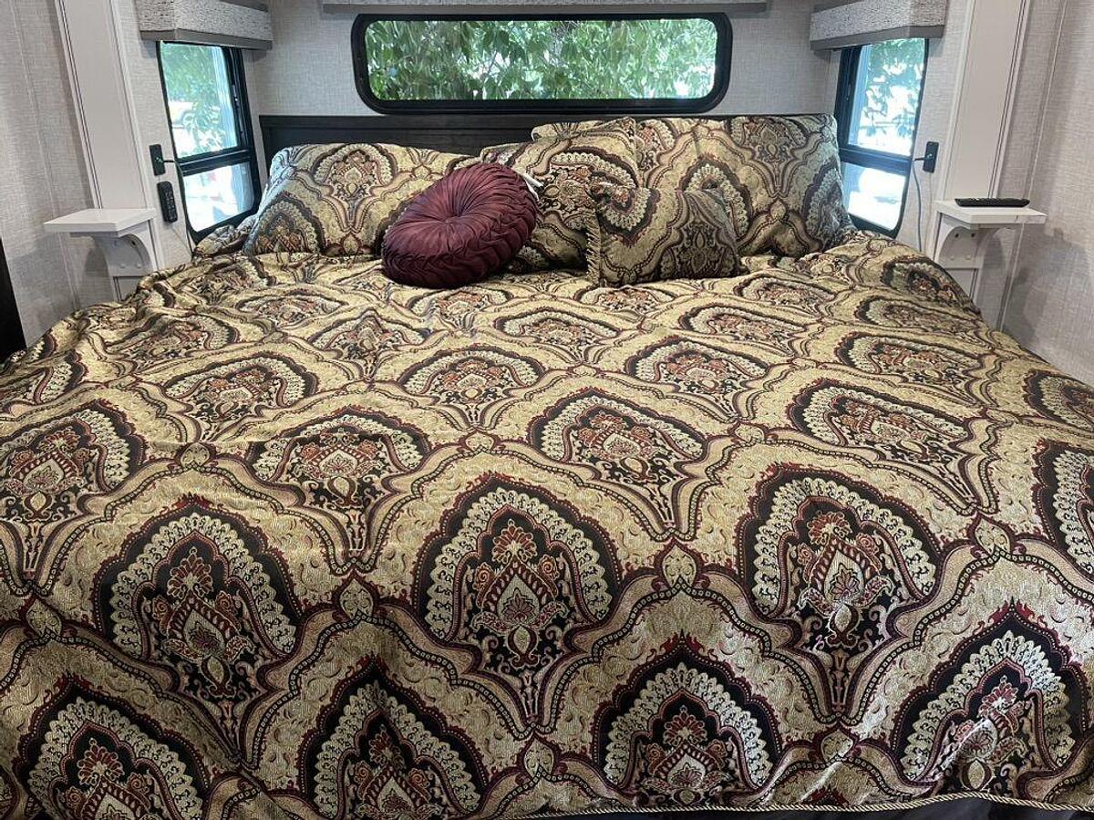 Used 2024 Jayco North Point 382FLRB