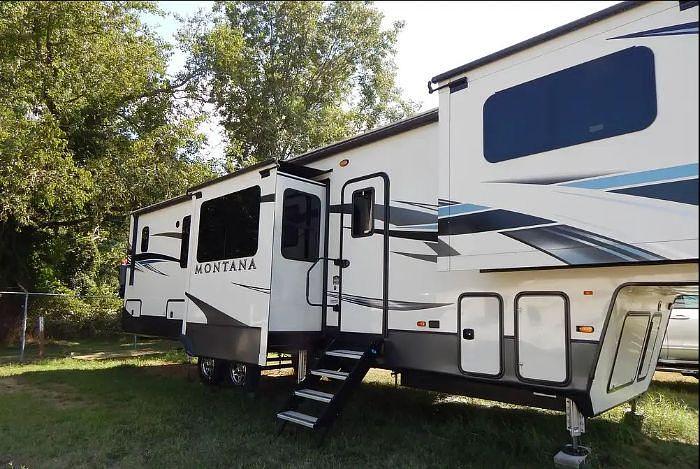 Used 2021 Keystone Montana 3761FL