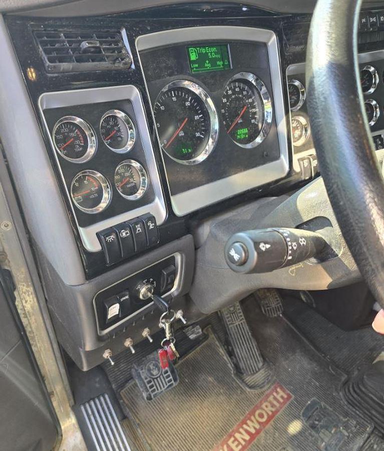 Used 2008 KENWORTH T800