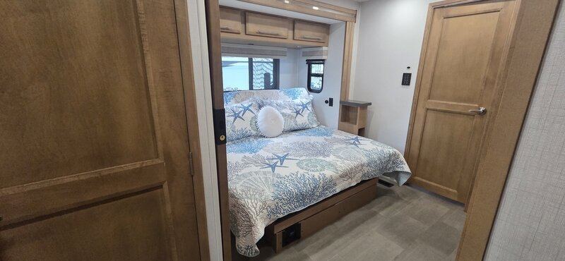 Used 2024 Forest River Georgetown 7 Series GT7 36D7 | Bath & a Half | King Bed | Bunks | Only 19,820 Miles