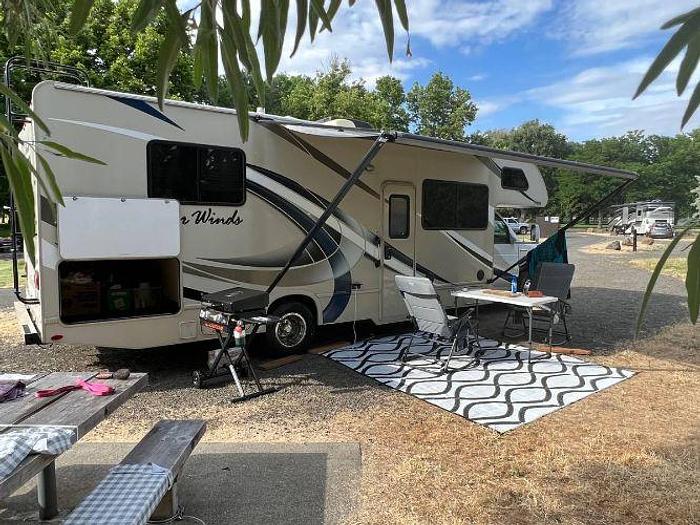 Used 2019 Thor Fourwinds 28Z