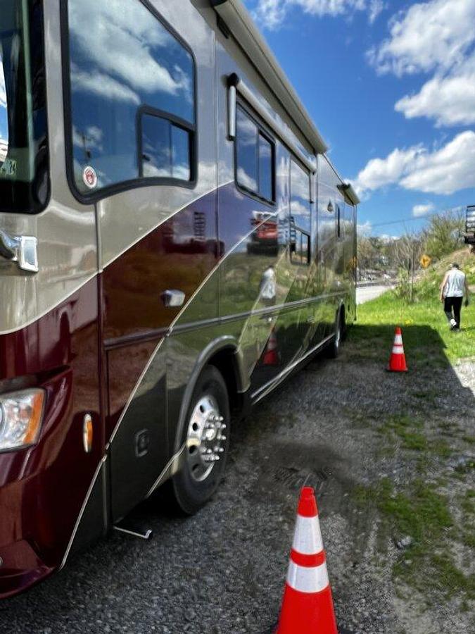 Used 2007 Country Coach Tribute 260