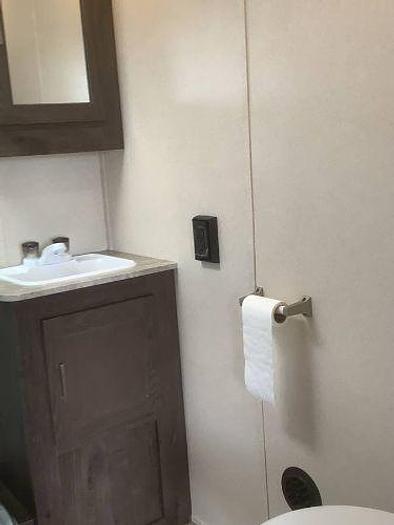 Used 2019 Forest River Wildwood Heritage Glen 272RL