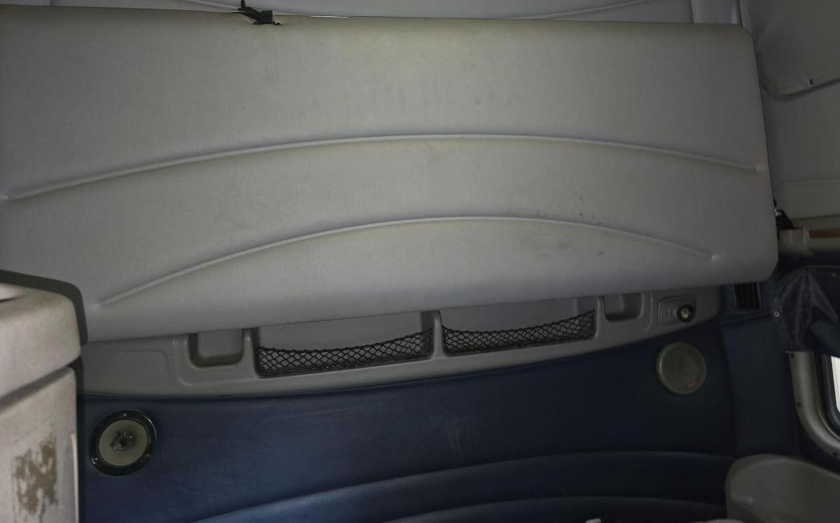 Used 2005 Peterbilt 387 Sleeper Semi Truck