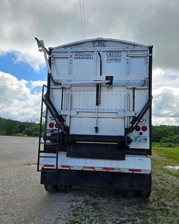 Used 2021 Valley Farms Industries Belt Trailer