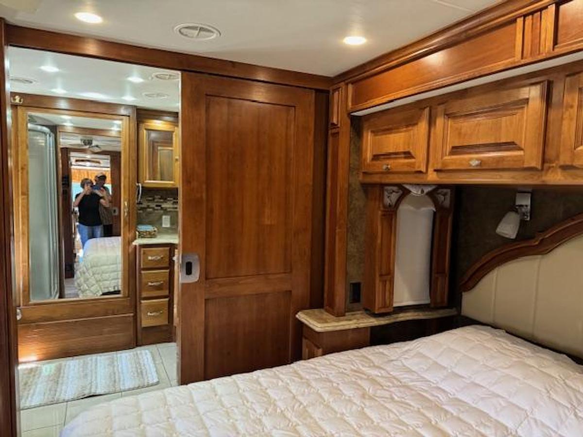 Used 2014 Tiffin Phaeton 40QBH