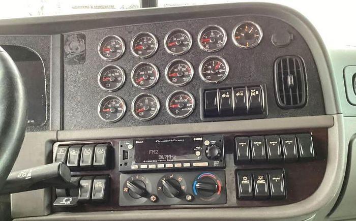 Used 2022 Peterbilt 389