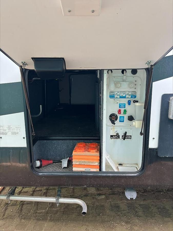 Used 2016 Jayco Seismic Wave 355W