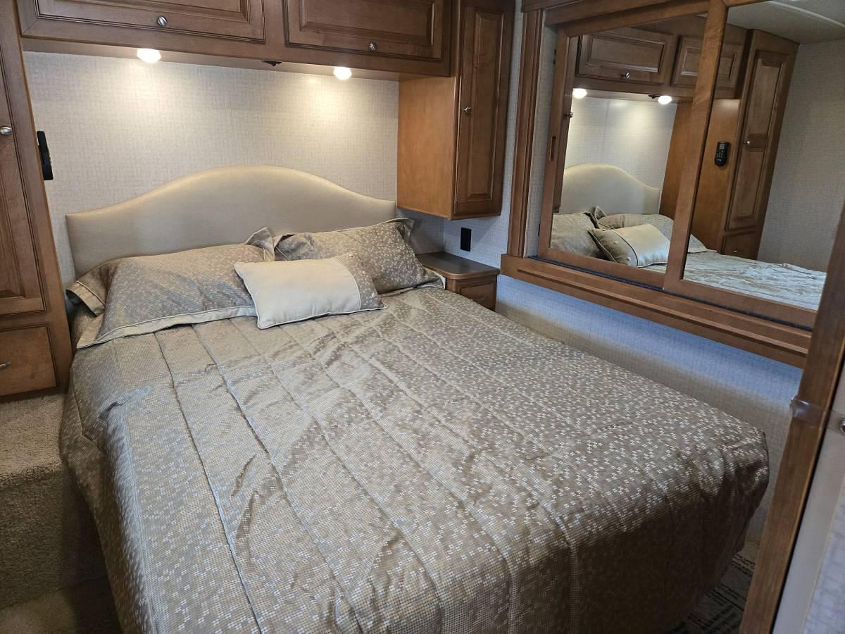 Used 2016 Winnebago Vista Lx 27 N