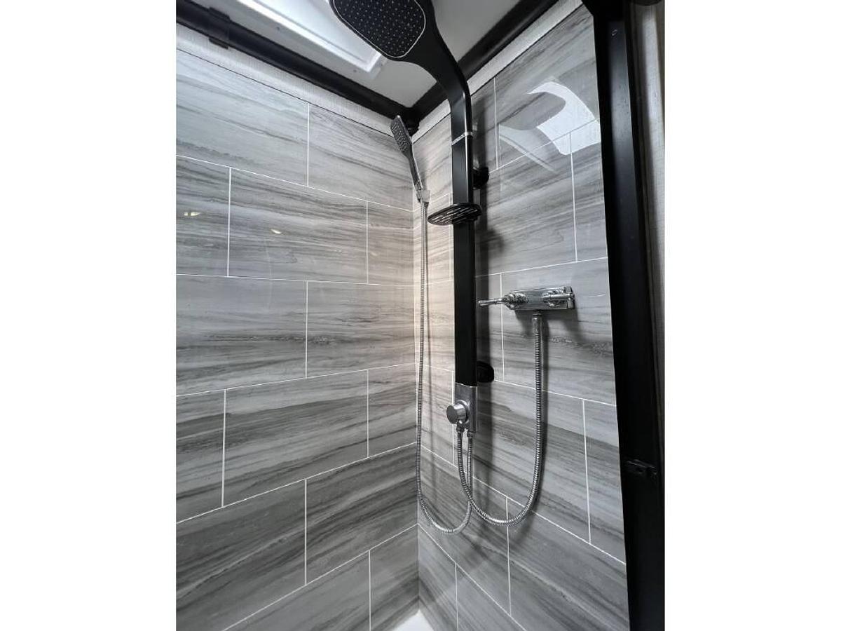 Used 2021 Crossroads REDWOOD RW4150RD Fifth Wheel