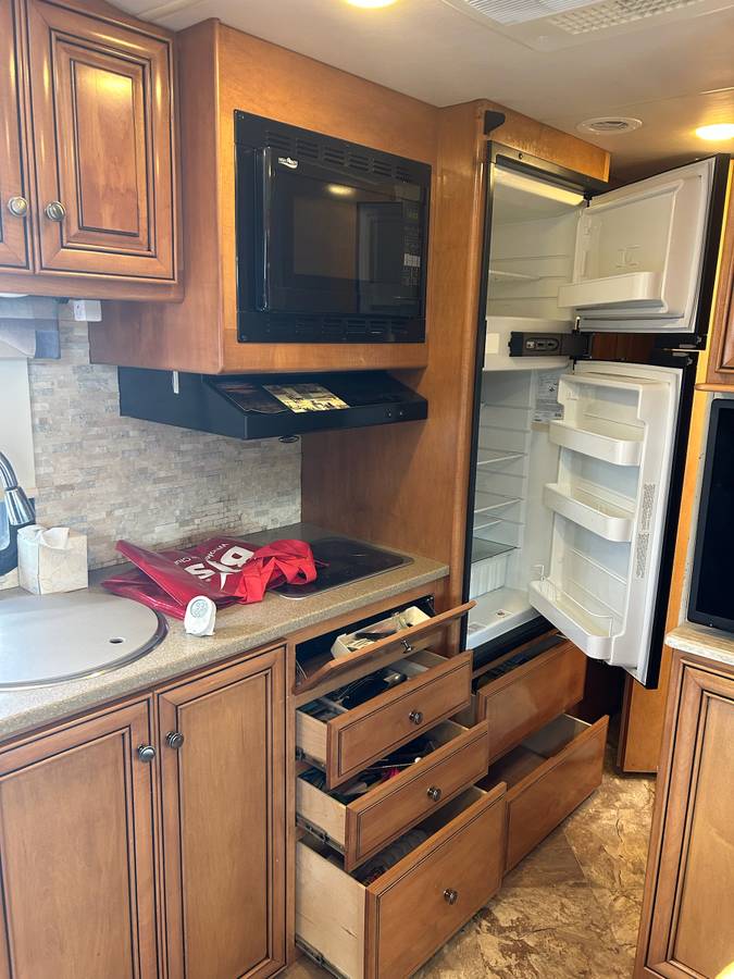 Used 2016 Thor Motor Coach Siesta