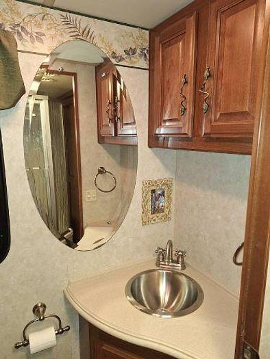 Used 2003 Fleetwood Excursion 39S