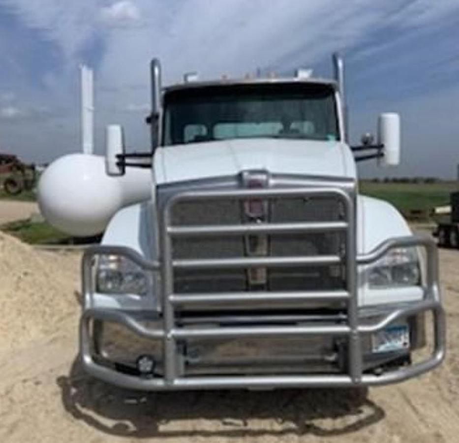Used 2020 Kenworth T880