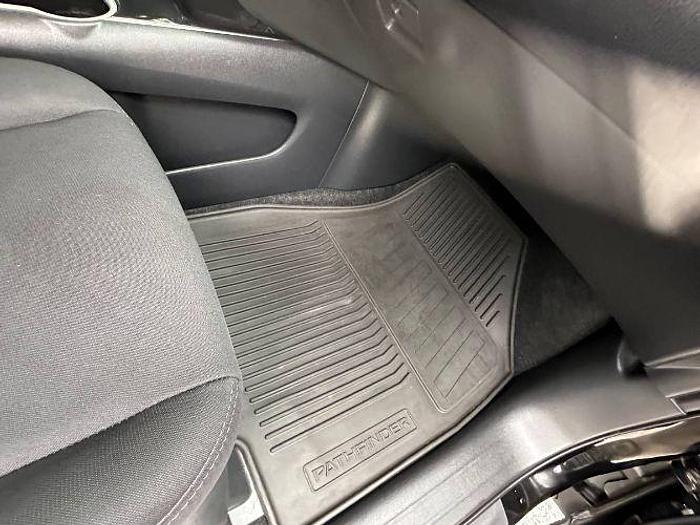 Used 2019 Nissan Pathfinder SV