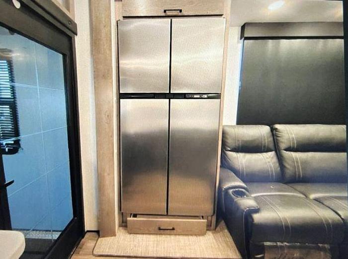 Used 2021 Heartland Road Warrior RW 414