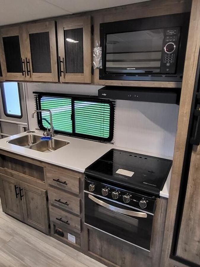 Used 2021 Heartland Pioneer