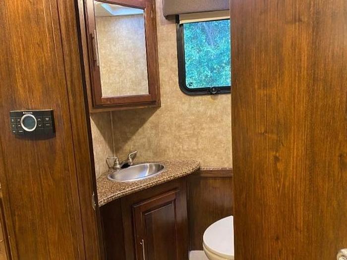 Used 2017 Coachmen Cross Country RD 404RB