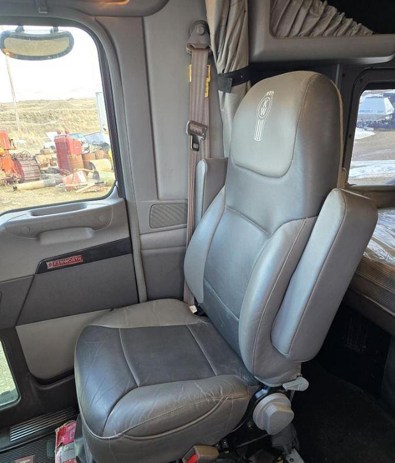 Used 2008 KENWORTH T800