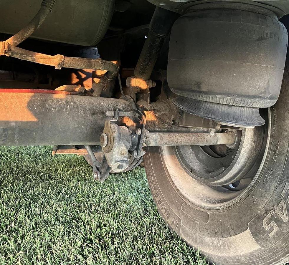 Used 2019 WILSON PSDCL-402 Livestock Trailer