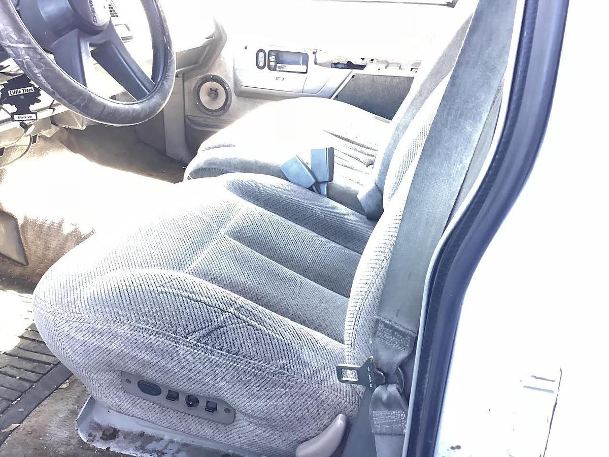 Used 1993 Chevrolet 3500 with Truck Camper