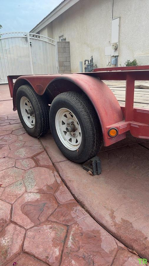 Used 2000 Load Trail Trailer