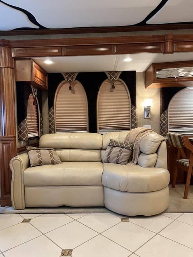 Used 2007 Newmar Essex 4510