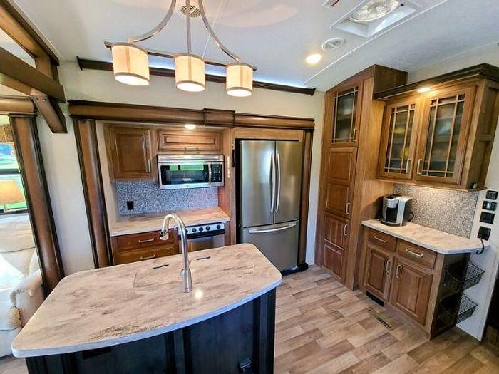 Used 2017 Keystone Montana Legacy 3661RL