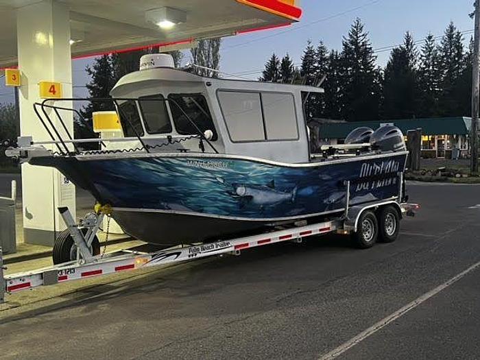 Used 2023 Offshore Boat 25'