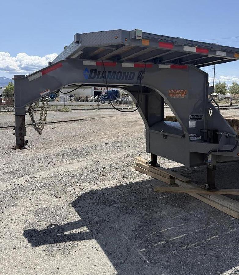 Used 2023 Diamond C 45 Ft