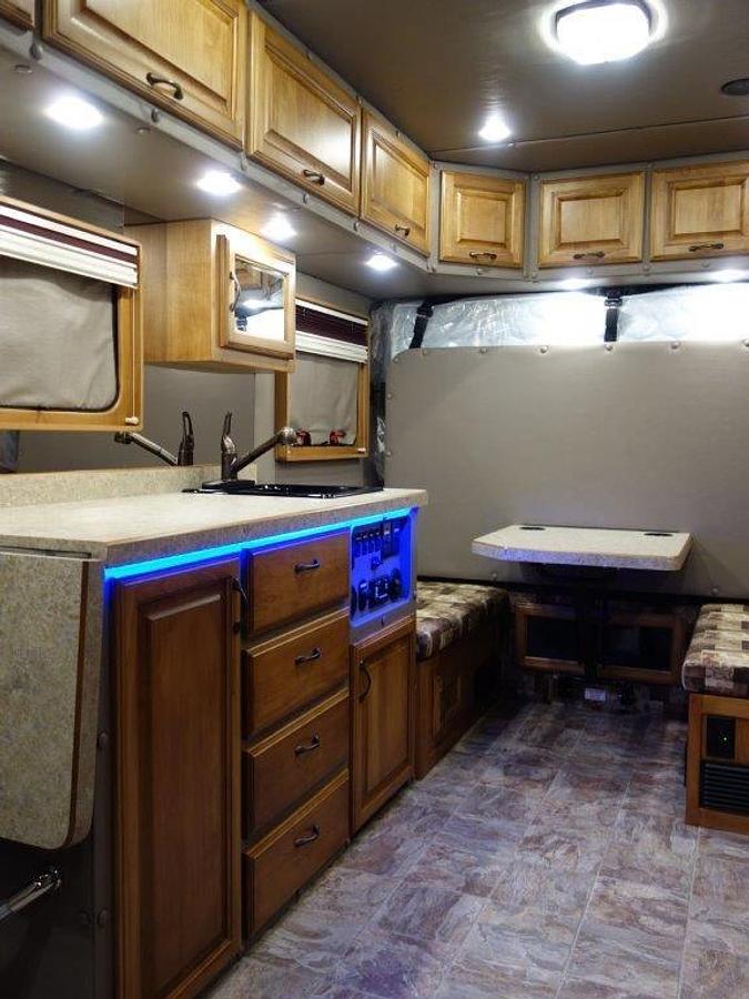 Used 2019 Kenworth T880 with 2013 Doonan Specialized Drop Deck Trailer