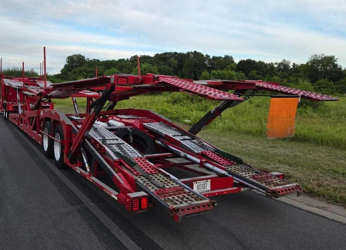 Used 2021 Peterbilt 389