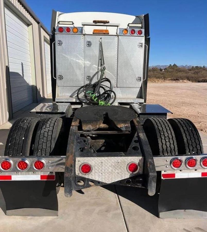 Used 2013 Kenworth W900 Sleeper Semi Truck