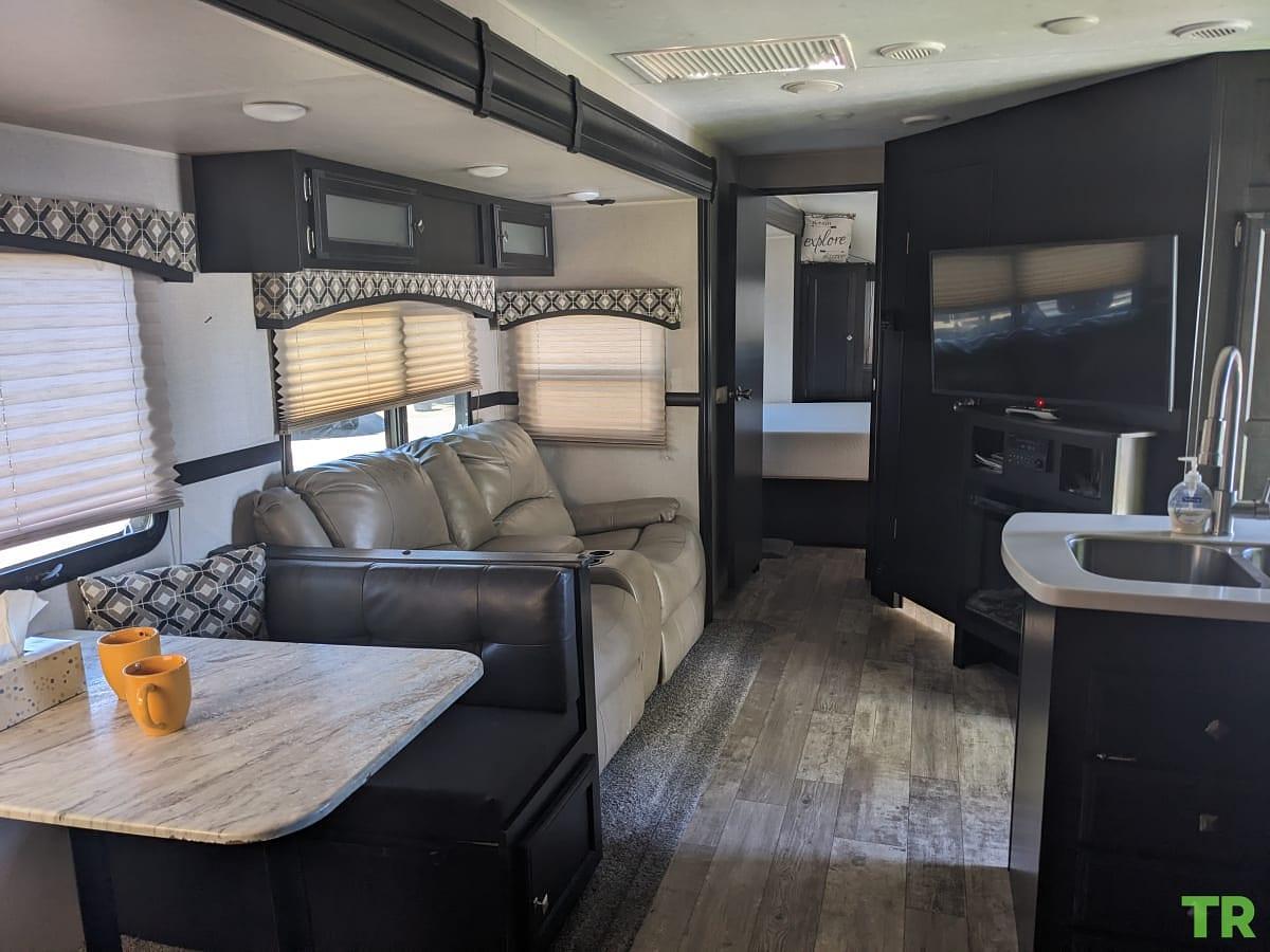 Used 2019 Venture SportTrek Touring Edition