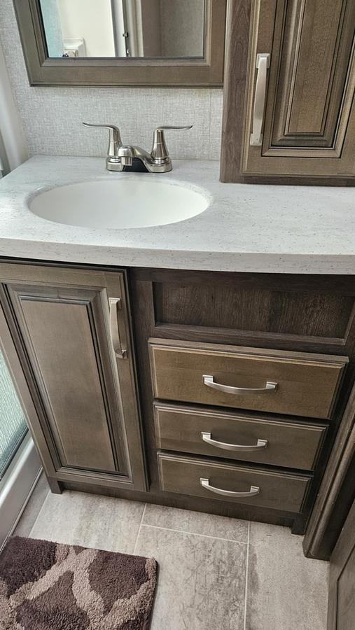 Used 2019 Keystone Montana 3121RL Fifth Wheel