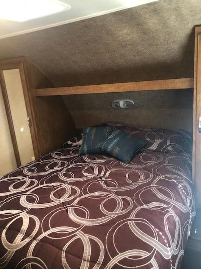 Used 2016 Forest River Wildwood T27RKSS Travel Trailer & 2016 Ford F250