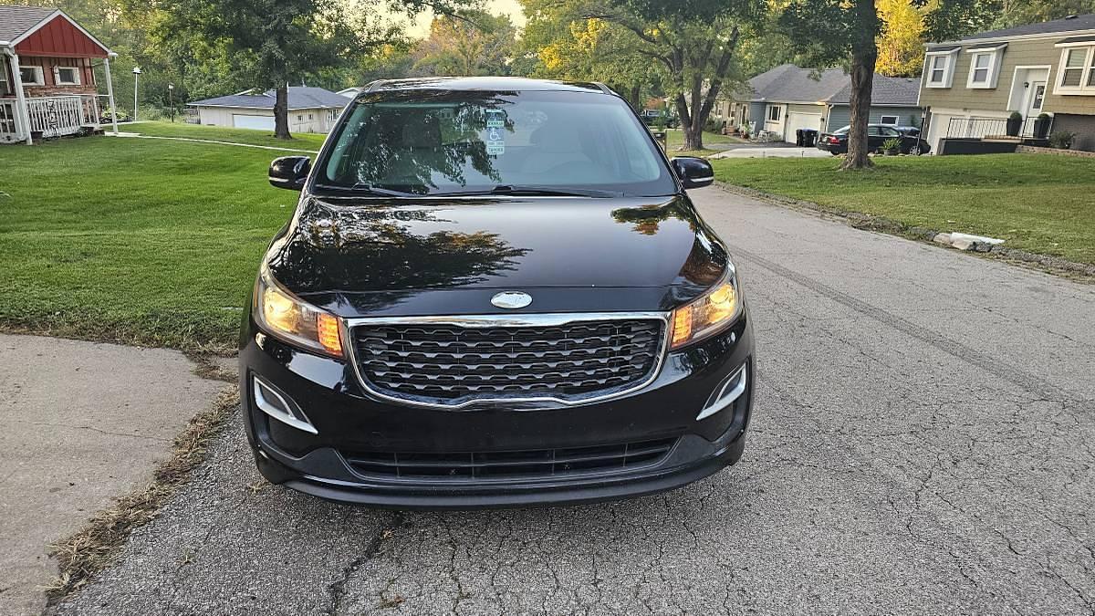 Used 2019 Kia Sedona Minivan