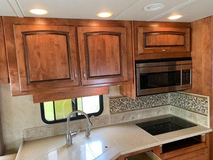 Used 2011 Monaco KNIGHT 40PBT