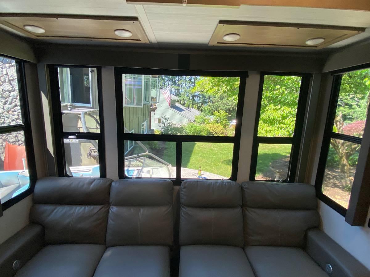 Used 2022 Keystone Raptor 429