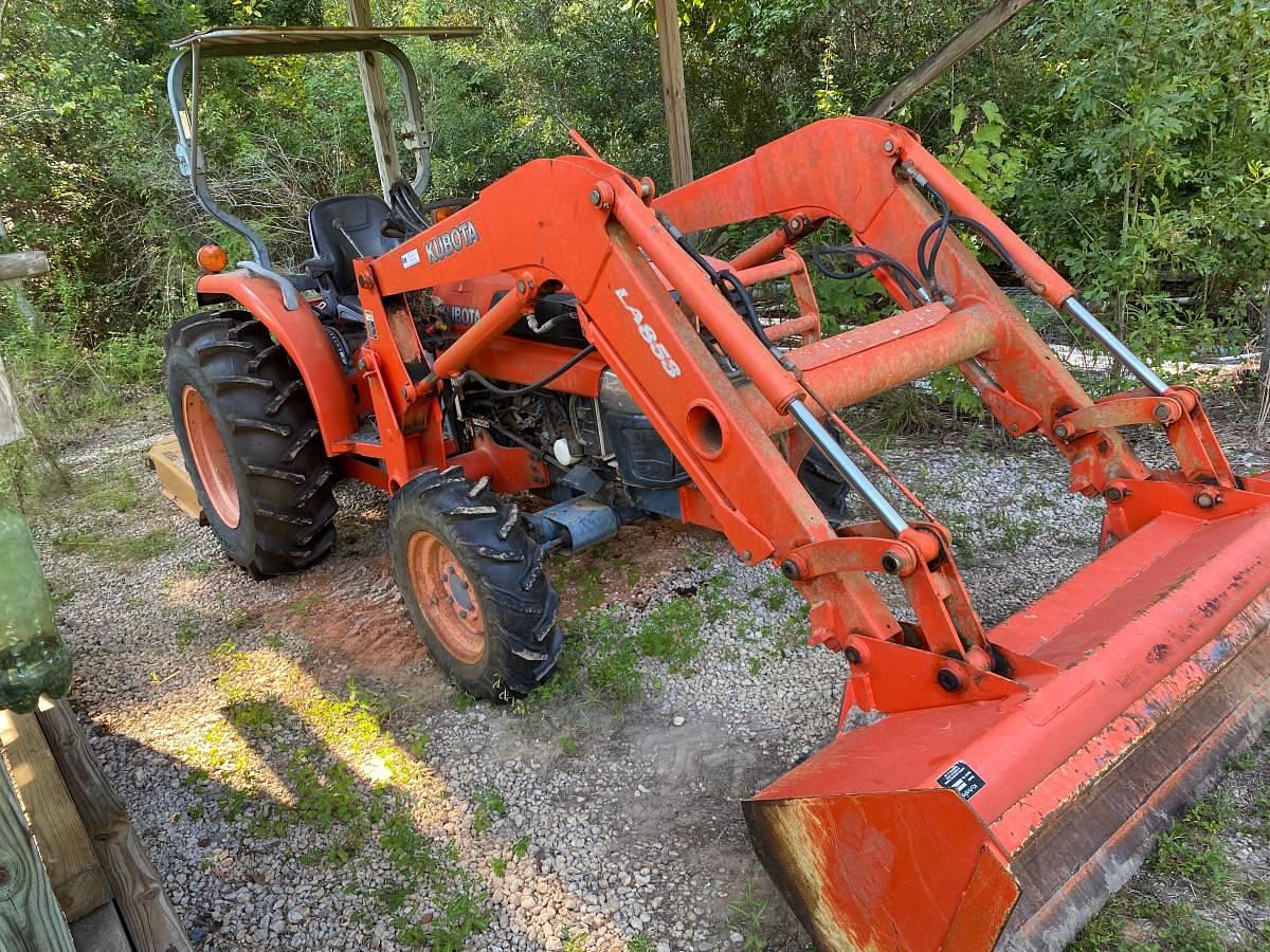 Used 2005 Kubota L4330 4WD Tractor with LA853 Loader