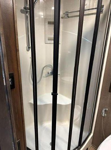 Used 2018 Tiffin Motorhomes Allegro Red 33AA