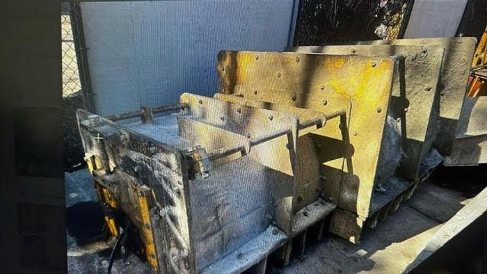 Used Unknown GOMACO Combination Trimmer Head