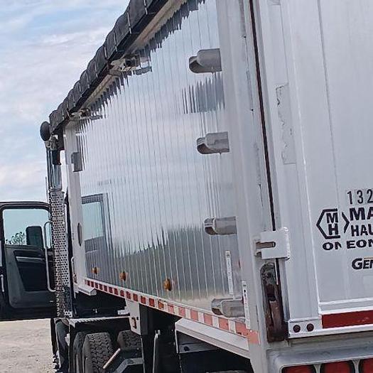 Used 2013 EAST Genesis