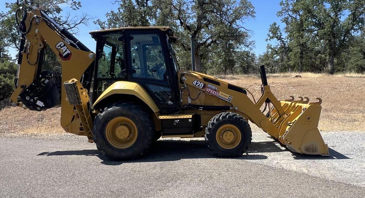 Used 2021 CATERPILLAR 420 Loader Backhoe