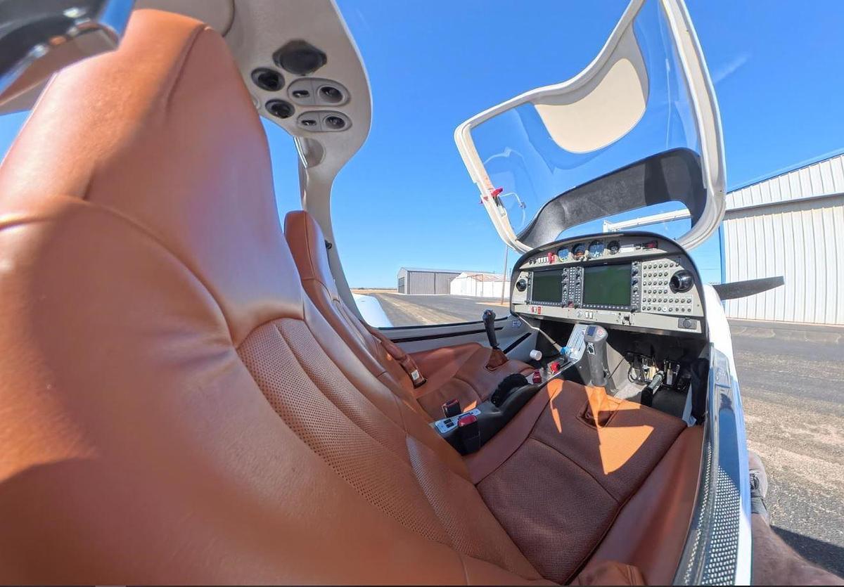 Used 2008 Diamond DA40 XLS