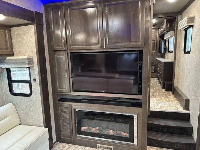 Used 2021 Luxe 48FB Fifth Wheel Toy Hauler