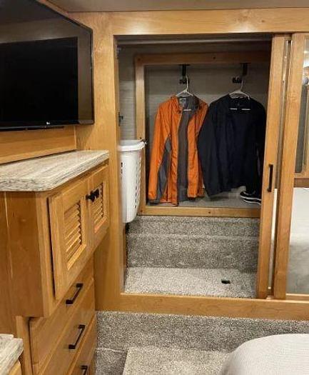 Used 2022 Tiffin Allegro Breeze 33BR