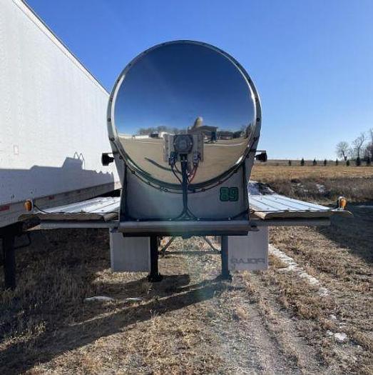 Used 2010 KENWORTH T660 and 2021 POLAR SDX9